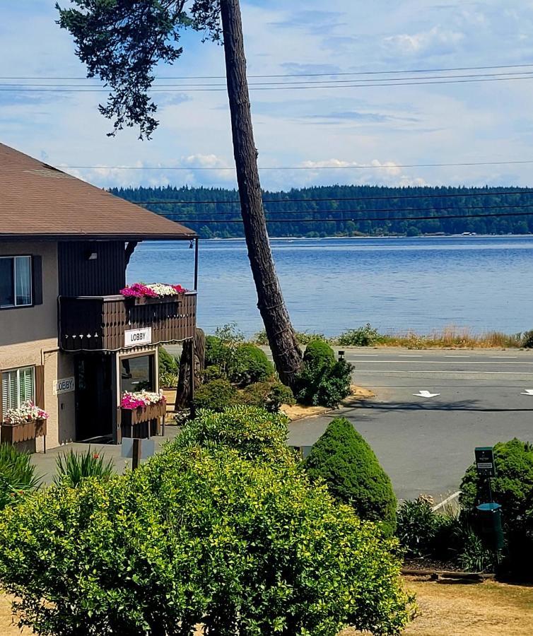 Ramada By Wyndham Campbell River Exterior foto